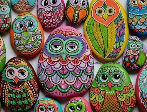 Wonderful Ideas For Painting Stones and Pebbles